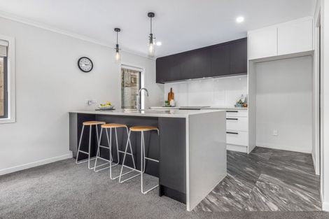 Photo of property in 1a Te Reinga View, Tawa, Wellington, 5028