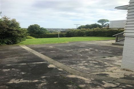 Photo of property in 76 Pupuke Road, Hillcrest, Auckland, 0627