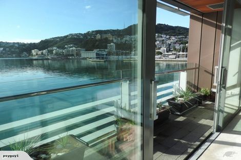 Photo of property in Clyde Quay Wharf, 1a/3 Clyde Quay Wharf, Te Aro, Wellington, 6011
