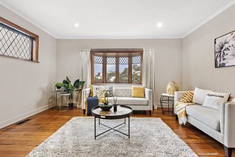 Photo of property in 16 Northland Road, Northland, Wellington, 6012