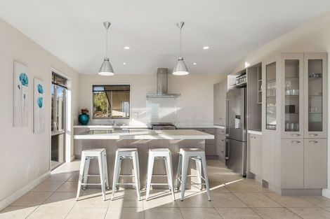 Photo of property in 5 Signal Hill Road, Mount Pleasant, Christchurch, 8081