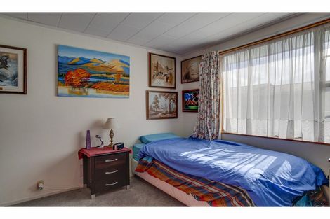 Photo of property in 2/90 Avenue Road, West End, Timaru, 7910