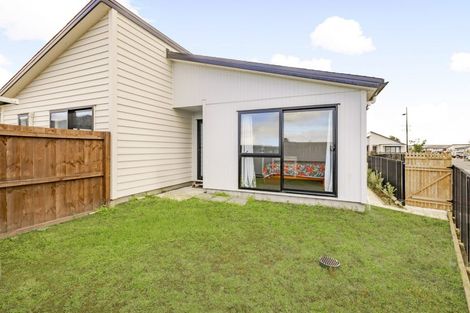 Photo of property in 4a Karihi Road, Karaka, Papakura, 2113