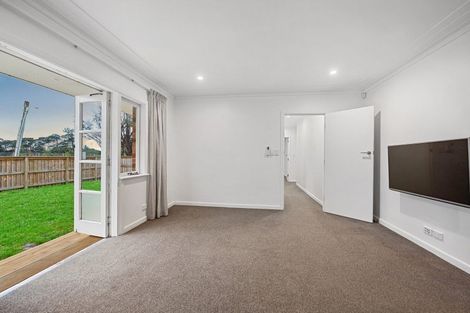 Photo of property in 24 Godley Road, Green Bay, Auckland, 0604