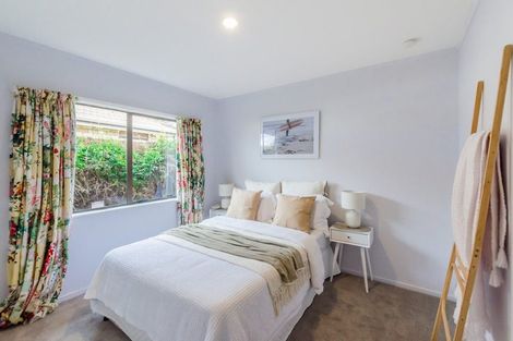 Photo of property in 12 Fox Place, Cloverlea, Palmerston North, 4412