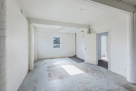 Photo of property in 1/1316 Jubilee Street, Mayfair, Hastings, 4122