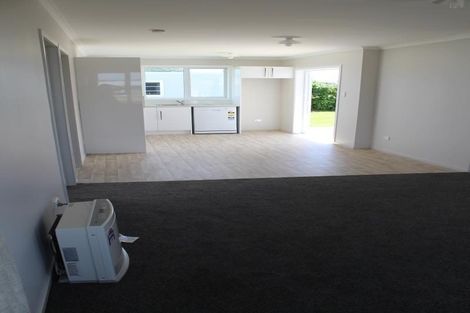 Photo of property in 30 Ihaia Road, Opunake, 4616