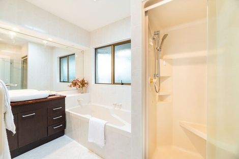 Photo of property in 11 View Road, Shelly Park, Auckland, 2014