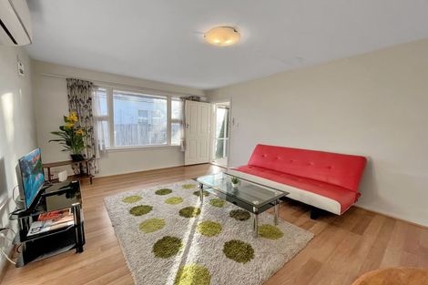 Photo of property in 2/79 Hills Road, Edgeware, Christchurch, 8013