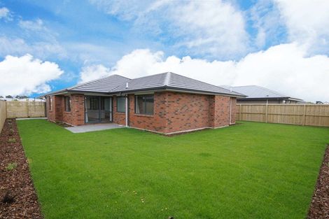 Photo of property in 66 Shillingford Boulevard, Rolleston, 7615