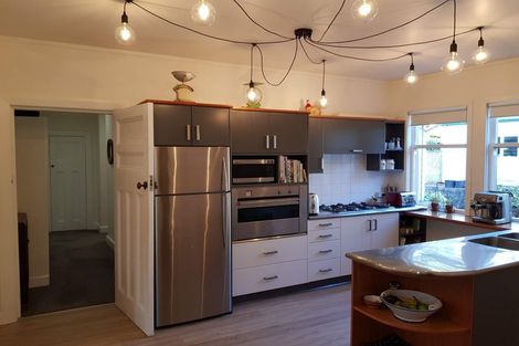 Photo of property in 19-21 Leicester Street, Picton, 7220