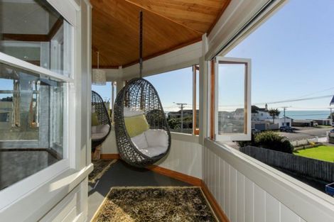 Photo of property in 12 Weymouth Street, New Plymouth, 4310