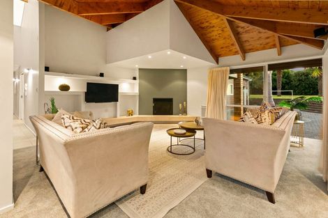 Photo of property in 18 Burgundy Park Avenue, Henderson, Auckland, 0612