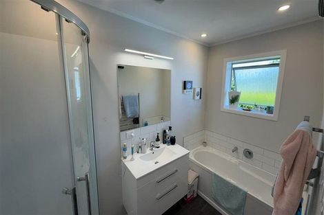 Photo of property in 79a Barrett Street, Westown, New Plymouth, 4310