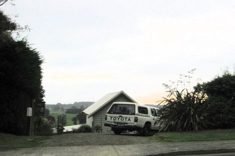 Photo of property in 138 Winara Avenue, Waikanae, 5036