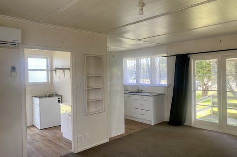 Photo of property in 8 Robinson Avenue, Holdens Bay, Rotorua, 3010