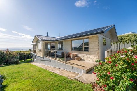 Photo of property in 21 Nasmyth Street, Kakanui, Oamaru, 9495