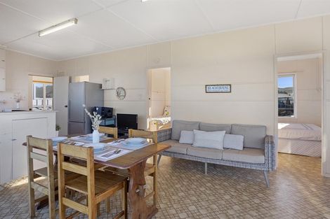 Photo of property in 15 Seaforth Road, Waihi Beach, 3611