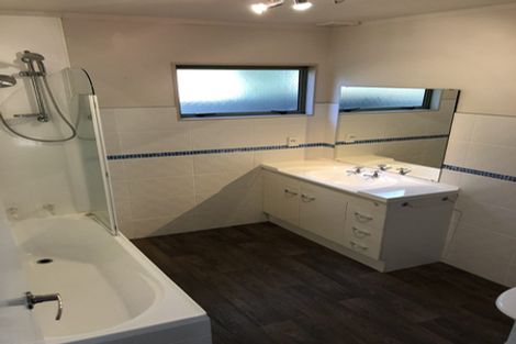 Photo of property in 18b Esmeralda Avenue, Avondale, Auckland, 1026