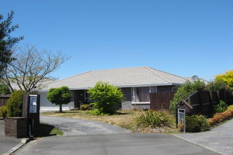Photo of property in 1/16 Arden Place, Parklands, Christchurch, 8083