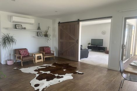 Photo of property in 8 Awatira Drive, Papamoa Beach, Papamoa, 3118