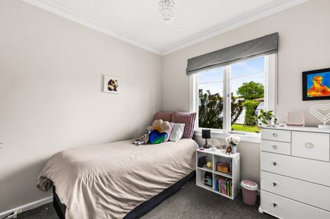 Photo of property in 10 Plassey Street, Havelock North, 4130