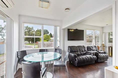 Photo of property in 66 Pinedale Place, Henderson, Auckland, 0610
