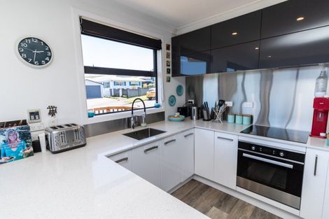 Photo of property in 24 Taieri Crescent, Kelson, Lower Hutt, 5010