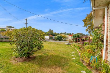 Photo of property in 1 Graham Street, Eltham, 4322