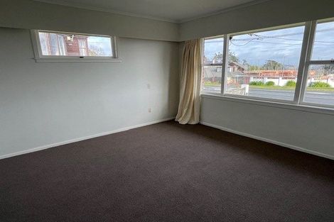 Photo of property in 105 Bleakhouse Road, Howick, Auckland, 2014