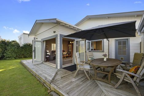 Photo of property in 15 Burns Street, Westown, New Plymouth, 4310