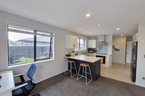 Photo of property in 2/96 Palmers Road, New Brighton, Christchurch, 8083