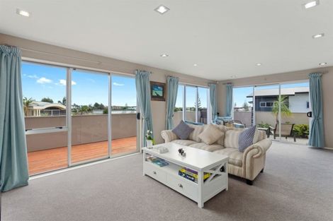Photo of property in 18 Ocean View Road, Coastlands, Whakatane, 3120