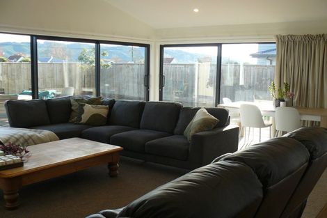 Photo of property in 23 Louden Place, Wakefield, 7025