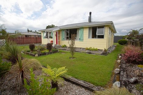 Photo of property in 74 Main Road, Harihari, 7884