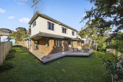 Photo of property in 15 Renlee Place, Shelly Park, Auckland, 2014