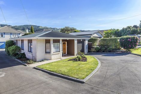 Photo of property in 21a Cecil Road, Tawa, Wellington, 5028