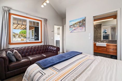 Photo of property in 25 Willow Avenue, Hannahs Bay, Rotorua, 3010