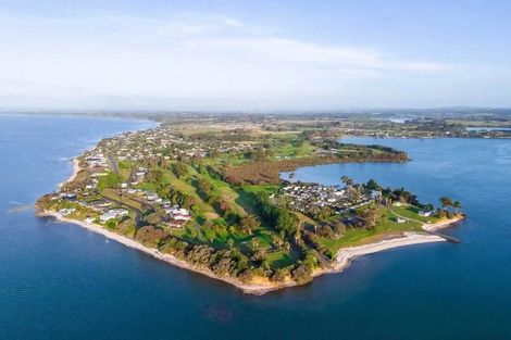 Photo of property in 3 Uatoto Road, Clarks Beach, 2122