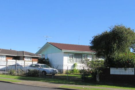 Photo of property in 41 Othello Drive, Clover Park, Auckland, 2023
