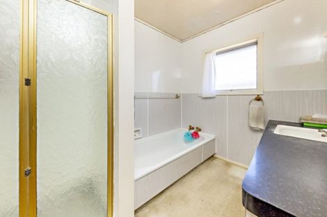 Photo of property in 1/580 Massey Road, Mangere, Auckland, 2022