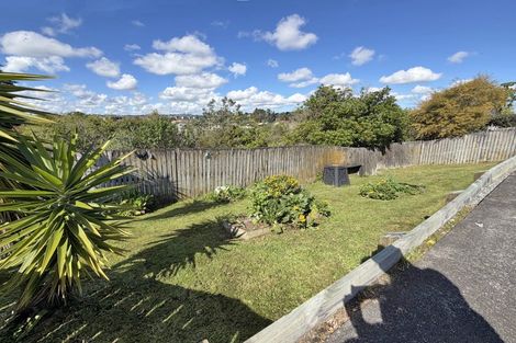 Photo of property in 25 Jay Court, Botany Downs, Auckland, 2010