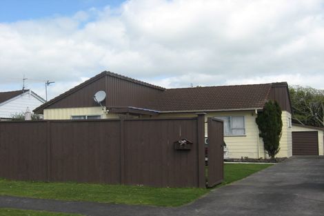 Photo of property in 92 Burundi Avenue, Clendon Park, Auckland, 2103