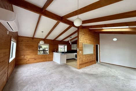 Photo of property in 14 Camellia Place, Hamilton Lake, Hamilton, 3204