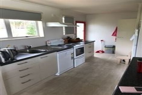 Photo of property in 33 Keegan Drive, Massey, Auckland, 0614