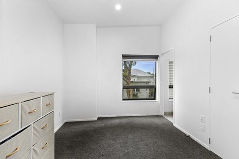 Photo of property in 4a Ferry Road, Days Bay, Lower Hutt, 5013