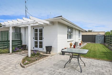 Photo of property in 2/34 Te Aute Road, Havelock North, 4130