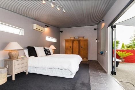 Photo of property in 104 Charles Street, Westshore, Napier, 4110