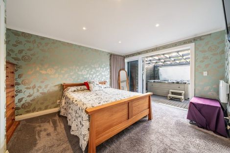 Photo of property in 6 Monaghan Avenue, Karori, Wellington, 6012