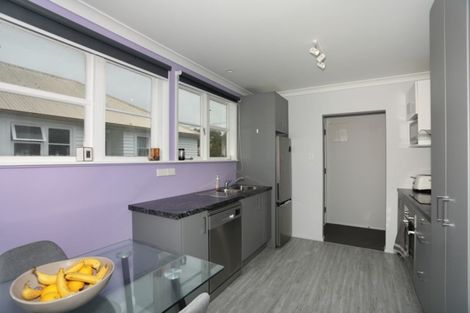 Photo of property in 30 Bell Street, Marton, 4710